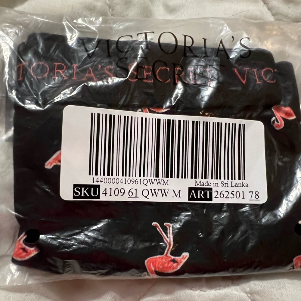 Victoria’s Secret Boy Short size Medium New with Tags
